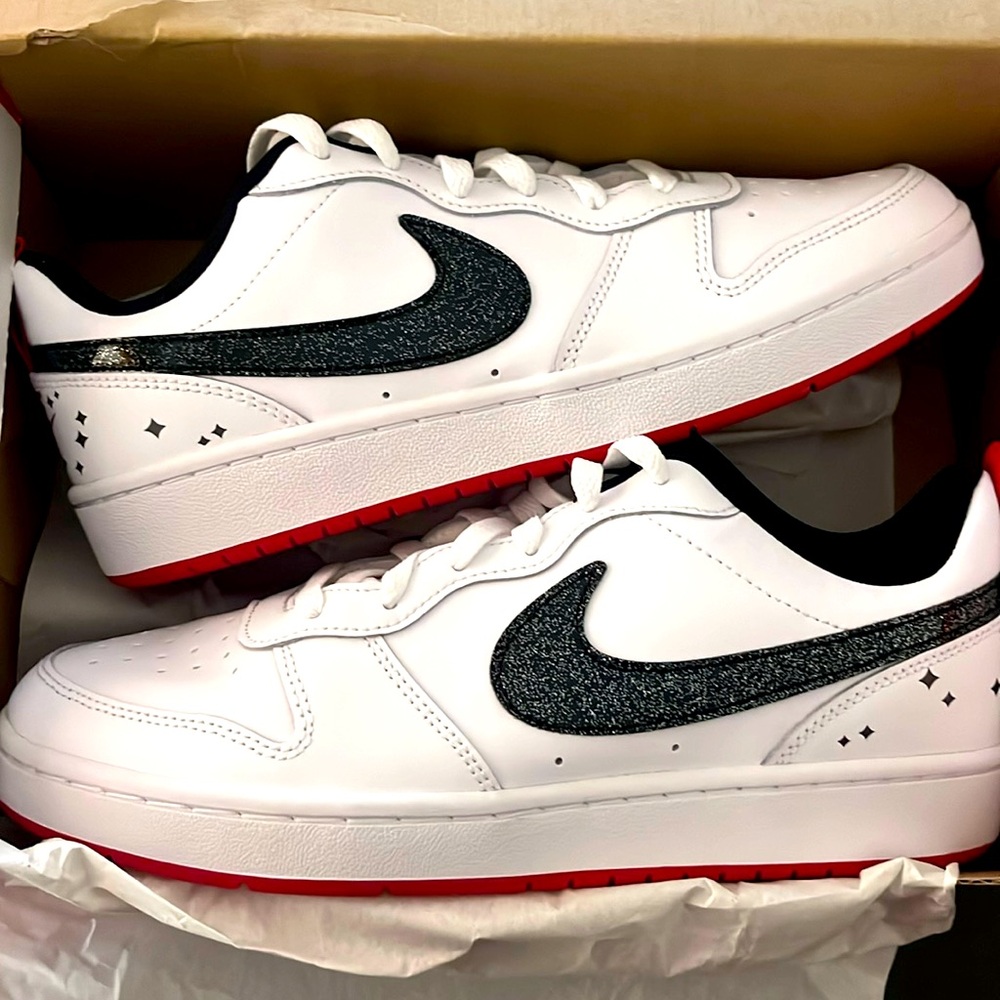 ✨ Nike Court Borough Low SE ✨